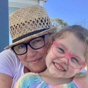 Meet your Posher, Lanie